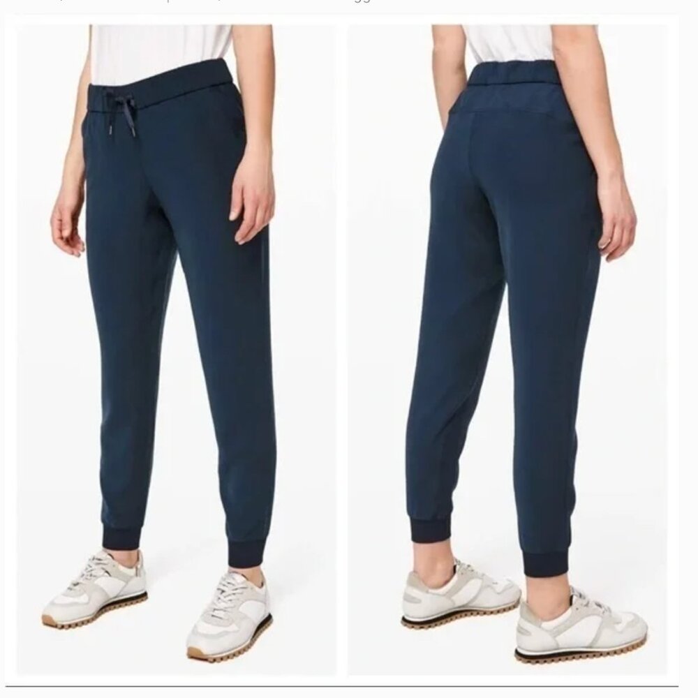 Lululemon On The Fly Jogger - True Navy - Size 4